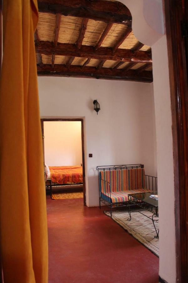 ホテル Chez Yacob Kasbah アグツ エクステリア 写真